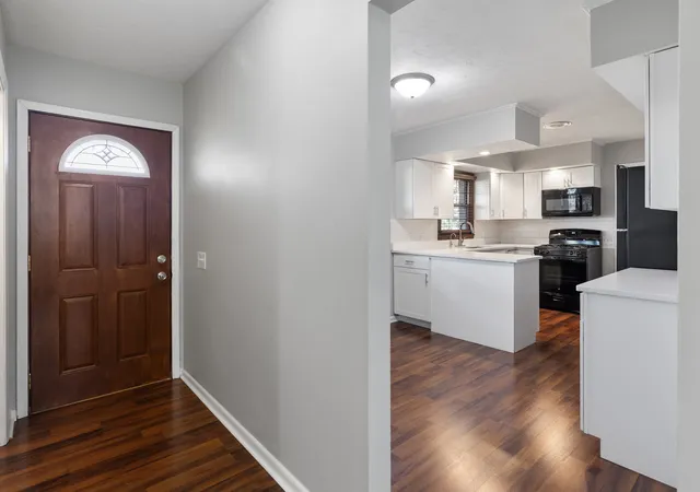 Photo 2 of Single family home for sale at 809 Towanda Barnes Rd, Towanda, IL 61776 | MLS# 12784398 | Listing updated on 2026-10-20