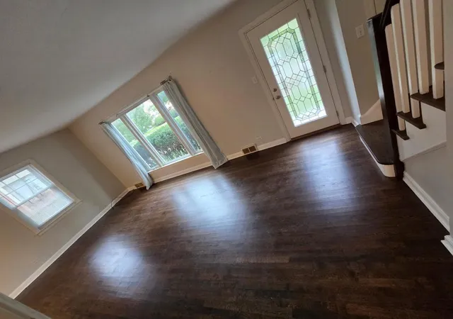Photo 3 of Single family home for sale at 908 Beach Ave, La Grange Park, IL 60526 | MLS# 12784414 | Listing updated on 2026-10-27