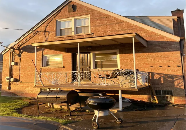 Photo 2 of Single family home for sale at 3135 W 84th Place, Chicago, IL 60652 | MLS# 12784430 | Listing updated on 2026-10-22