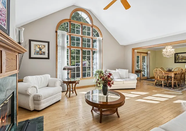 Photo 2 of Single family home for sale at 1241 Illini Dr, Lockport, IL 60441 | MLS# 12784434 | Listing updated on 2026-10-20