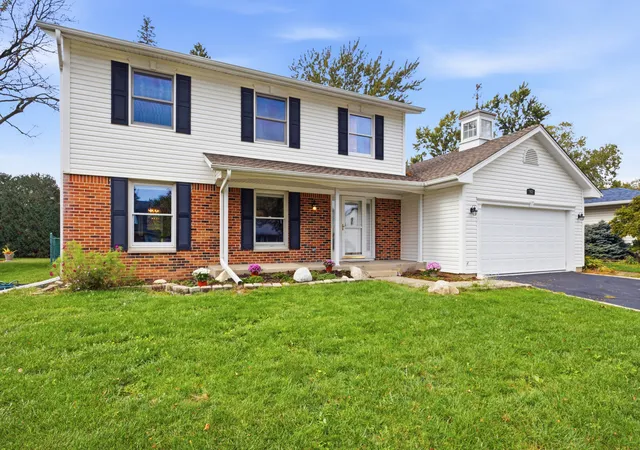 Photo 1 of Single family home for sale at 962 Kentucky Ln, Elk Grove Village, IL 60007 | MLS# 12784448 | Listing updated on 2026-10-23
