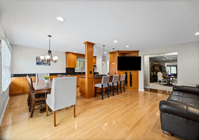 Photo 2 of Single family home for sale at 220 Park Ln, Deerfield, IL 60015 | MLS# 12784453 | Listing updated on 2026-10-22