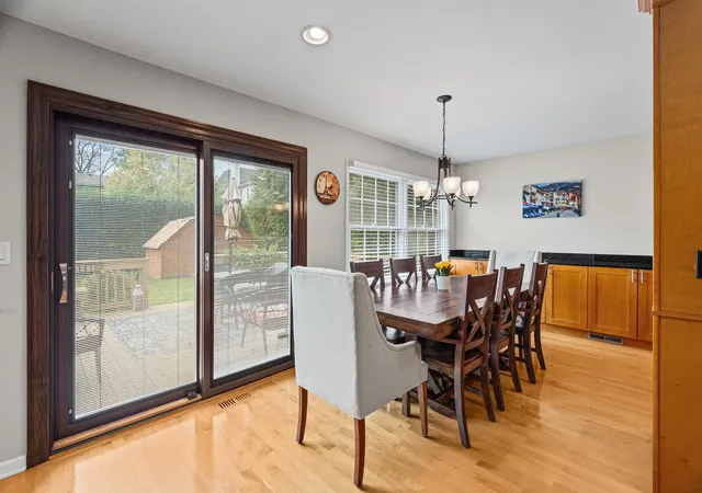 Photo 4 of Single family home for sale at 220 Park Ln, Deerfield, IL 60015 | MLS# 12784453 | Listing updated on 2026-10-22