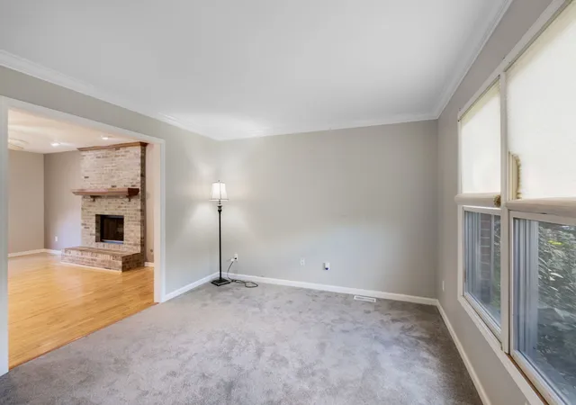 Photo 3 of Single family home for sale at 697 Fox Holw, De Kalb, IL 60115 | MLS# 12784454 | Listing updated on 2026-10-22
