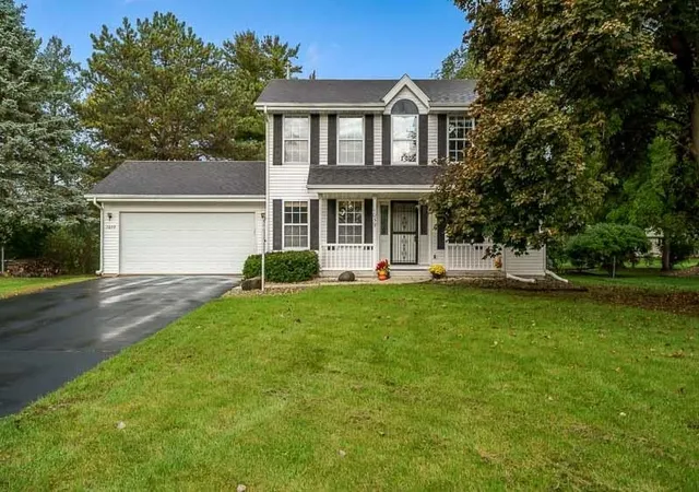 Photo 1 of Single family home for sale at 1059 E Main St, Rockton, IL 61072 | MLS# 12784463 | Listing updated on 2026-10-22