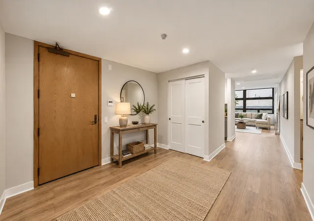 Photo 2 of Condo for sale at 680 N Lake Shore Dr #325, Chicago, IL 60611 | MLS# 12784499 | Listing updated on 2026-10-23