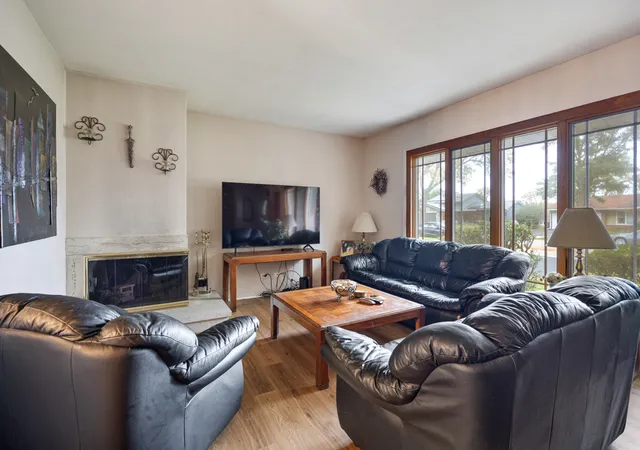 Photo 2 of Single family home for sale at 89 Grange Rd, Elk Grove Village, IL 60007 | MLS# 12784520 | Listing updated on 2026-10-22