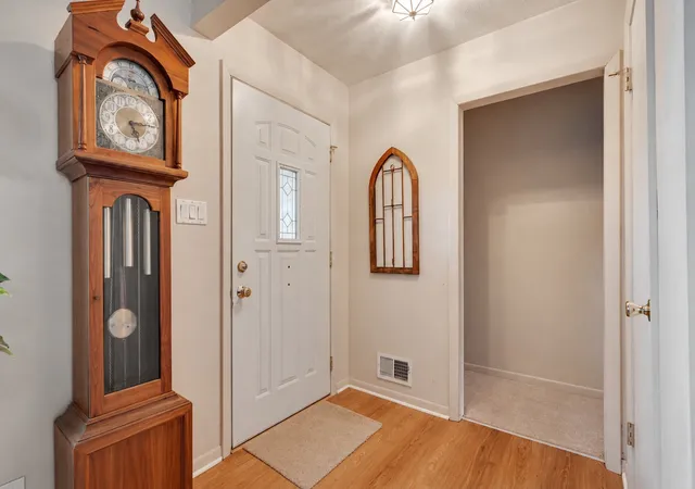 Photo 1 of Single family home for sale at 89 Grange Rd, Elk Grove Village, IL 60007 | MLS# 12784520 | Listing updated on 2026-10-22