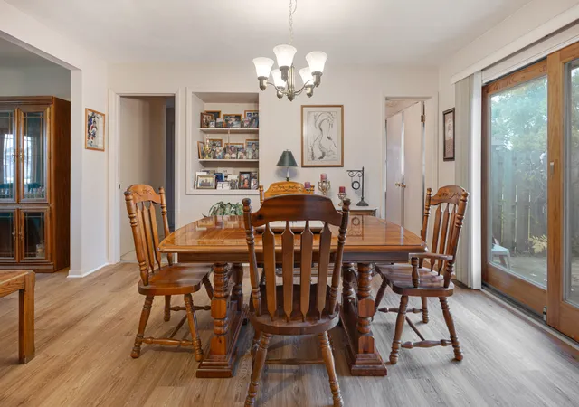 Photo 4 of Single family home for sale at 89 Grange Rd, Elk Grove Village, IL 60007 | MLS# 12784520 | Listing updated on 2026-10-22