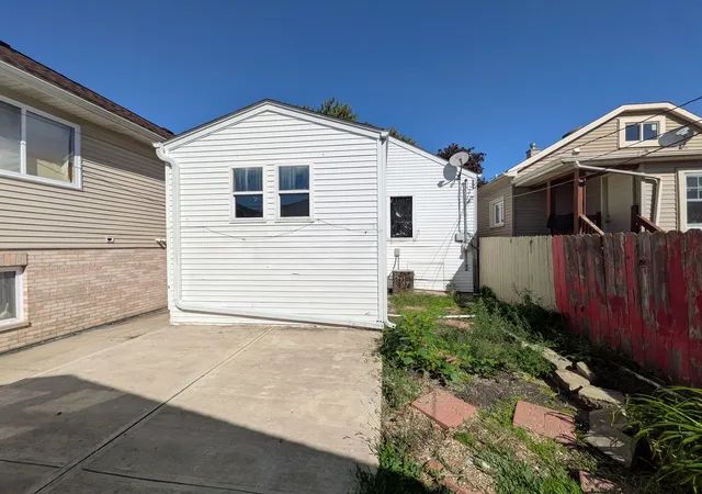 Photo 3 of Single family home for sale at 7313 W 58th Place, Summit, IL 60501 | MLS# 12784530 | Listing updated on 2026-10-20