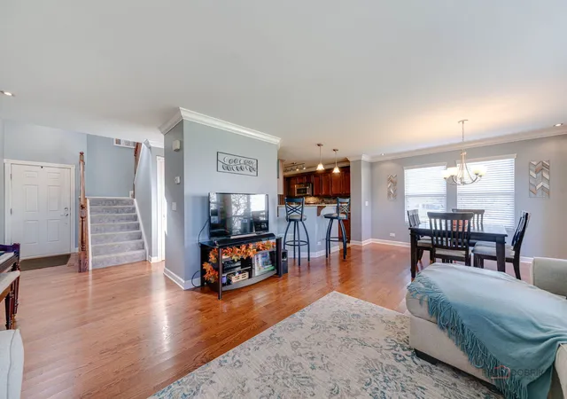 Photo 2 of Townhouse for sale at 680 Acadia Cir, Crystal Lake, IL 60014 | MLS# 12784534 | Listing updated on 2026-10-21