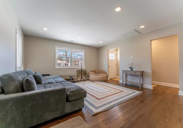 Photo 2 of Single family home for sale at 1700 N Linden Ave, Waukegan, IL 60085 | MLS# 12784547 | Listing updated on 2026-10-27
