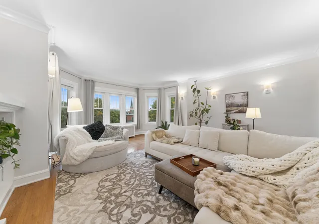 Photo 3 of Condo for sale at 6436 N Damen Ave #3N, Chicago, IL 60645 | MLS# 12784562 | Listing updated on 2026-10-21