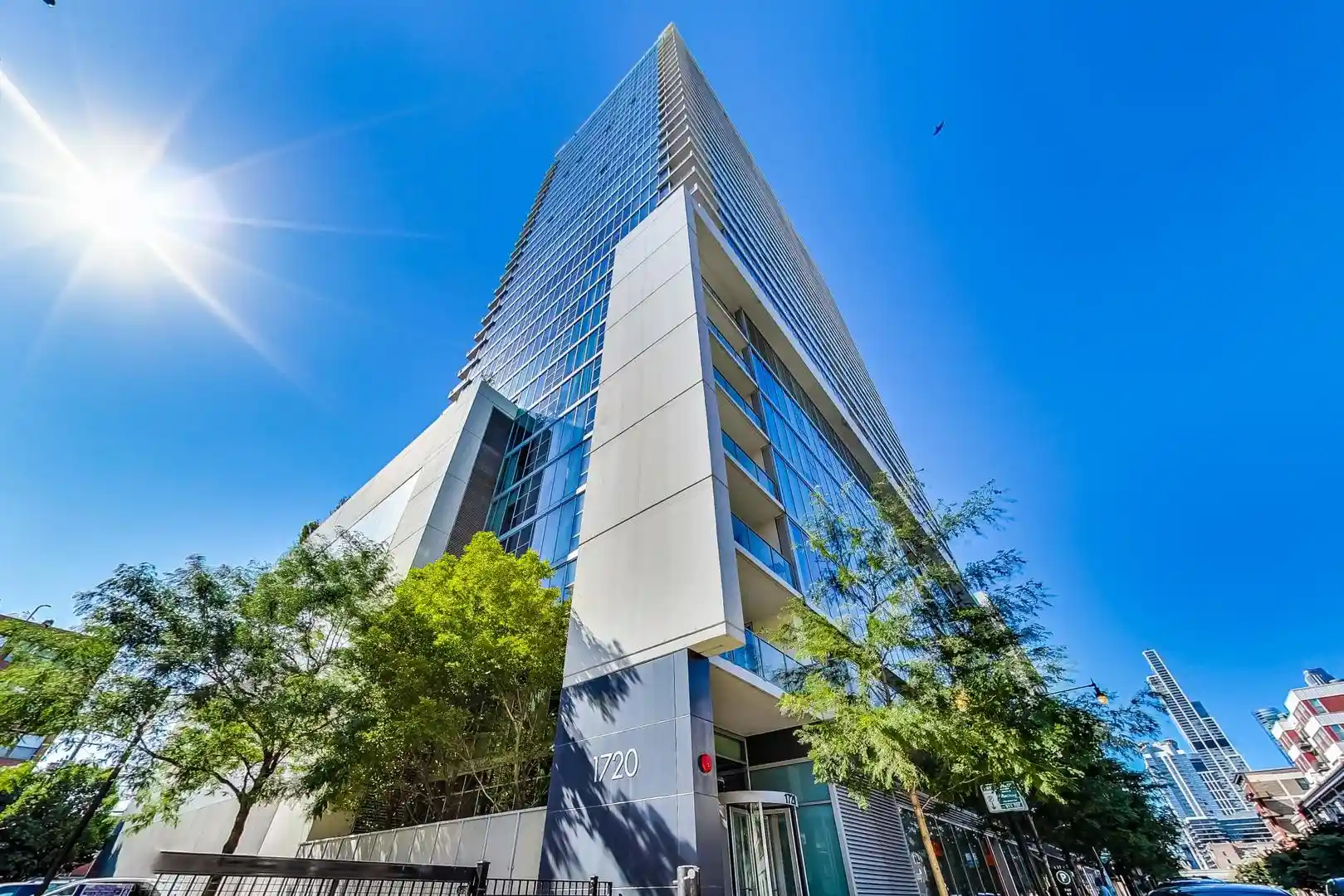 Listing Photo 2 - Condo for sale in 1720 S Michigan Ave located at 1720 S Michigan Ave, Chicago, IL 60616 - Unit #2011