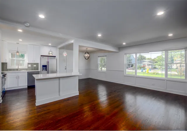 Photo 2 of Single family home for sale at 1129 Carol St, Downers Grove, IL 60516 | MLS# 12784616 | Listing updated on 2026-10-27