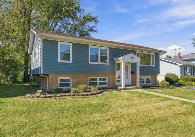 Photo 1 of Single family home for sale at 1444 East St, Crete, IL 60417 | MLS# 12784666 | Listing updated on 2026-10-27