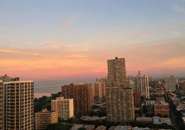 Photo 1 of Sale Pending at 4343 N Clarendon Ave #2801, Chicago, IL 60613 | MLS# 12784683 | Listing updated on 2026-10-24