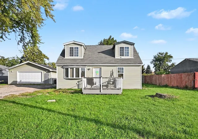 Photo 1 of Single family home for sale at 7900 W 71st Street, Bridgeview, IL 60455 | MLS# 12784696 | Listing updated on 2026-10-20