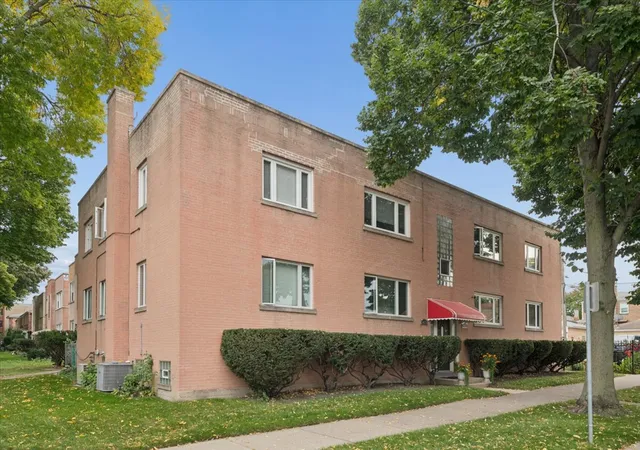 Condo for sale at 5421 N Washtenaw Ave #2N, Chicago, IL 60625 | MLS# 12784722