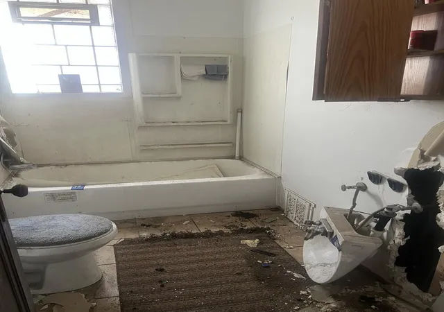 Photo 3 of Single family home for sale at 506 157th Street, Calumet City, IL 60409 | MLS# 12784750 | Listing updated on 2026-10-20