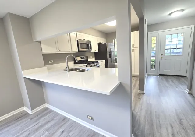 Photo 3 of Townhouse for sale at 1672 Pebble Beach Cir, Elgin, IL 60123 | MLS# 12784752 | Listing updated on 2026-10-21