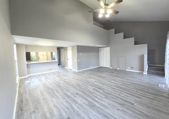 Photo 4 of Townhouse for sale at 1672 Pebble Beach Cir, Elgin, IL 60123 | MLS# 12784752 | Listing updated on 2026-10-21