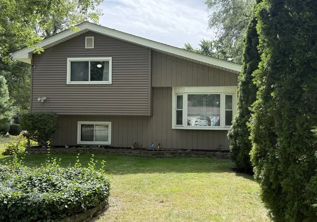 Photo 1 of Single family home for sale at 29w313 Ray Ave, West Chicago, IL 60185 | MLS# 12784754 | Listing updated on 2026-10-21