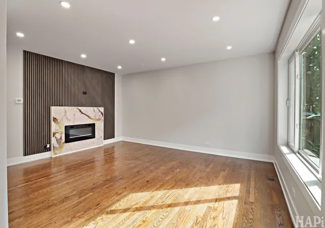 Photo 3 of Townhouse for sale at 2554 Rose St, Franklin Park, IL 60131 | MLS# 12784758 | Listing updated on 2026-10-21