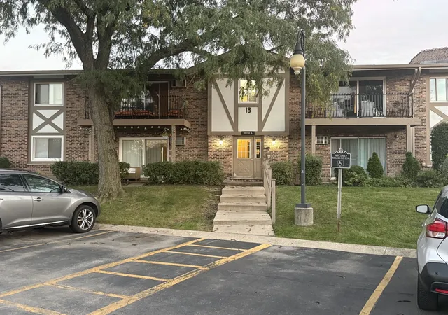 Photo 1 of Condo for sale at 9s220 S Frontage Rd #18-204, Willowbrook, IL 60527 | MLS# 12784764 | Listing updated on 2026-10-15