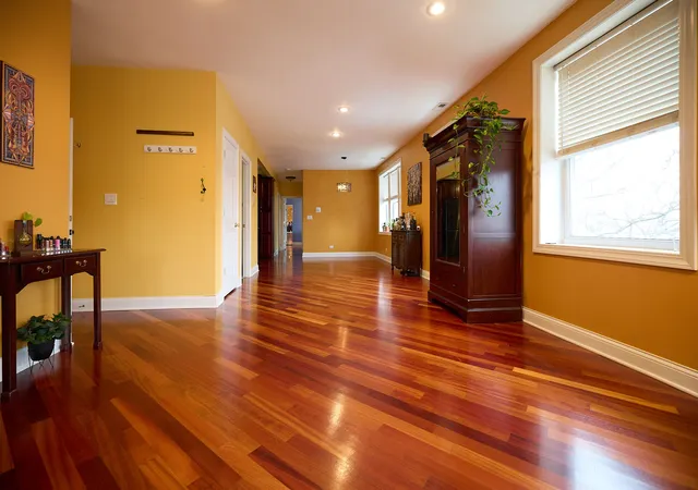 Listing Photo 5 - Condo for sale in building located at 5124 W Irving Park Rd, Chicago, IL 60641 - Unit #3