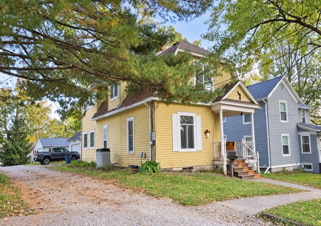 Photo 1 of Single family home for sale at 506 N Genesee St, Morrison, IL 61270 | MLS# 12784784 | Listing updated on 2026-10-20