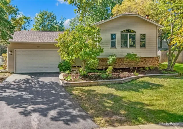 Photo 1 of Single family home for sale at 1017 Londonberry Ct, Bolingbrook, IL 60440 | MLS# 12784785 | Listing updated on 2026-10-27