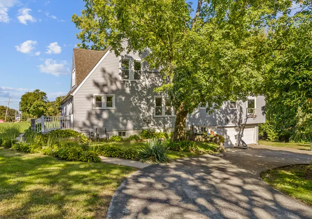 Photo 3 of Single family home for sale at 2408 A State Route 31 Hwy, Oswego, IL 60543 | MLS# 12784800 | Listing updated on 2026-10-21