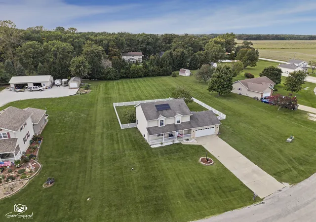 Photo 2 of Single family home for sale at 3578 Miracle Dr, Saint Anne, IL 60964 | MLS# 12784805 | Listing updated on 2026-10-14