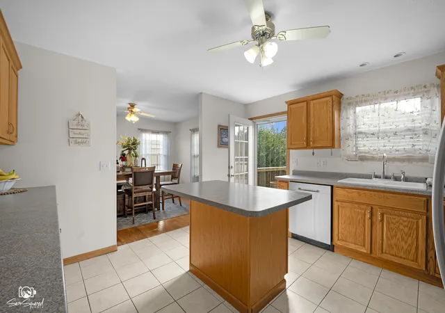 Photo 4 of Single family home for sale at 3578 Miracle Dr, Saint Anne, IL 60964 | MLS# 12784805 | Listing updated on 2026-10-14