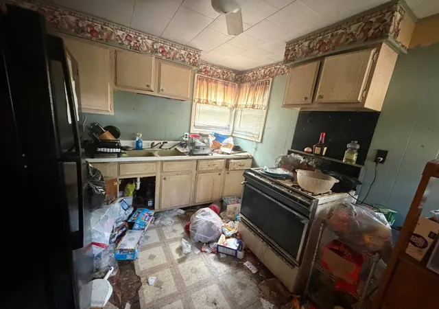 Photo 4 of Single family home for sale at 1209 N Mill St, Pontiac, IL 61764 | MLS# 12784812 | Listing updated on 2026-10-20