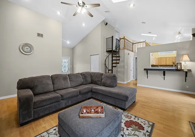 Photo 3 of Single family home for sale at 3423 Turnberry Dr, Mc Henry, IL 60050 | MLS# 12784845 | Listing updated on 2026-10-22
