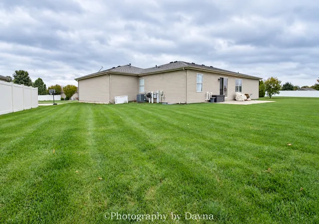 Photo 3 of Single family home for sale at 1706 Terramere Dr, Bourbonnais, IL 60914 | MLS# 12784869 | Listing updated on 2026-10-24