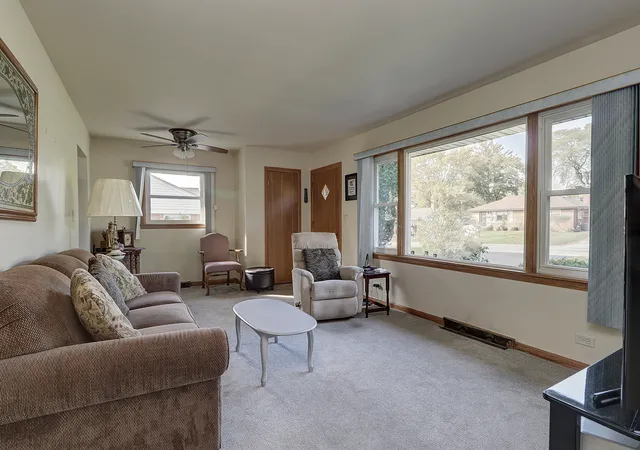 Photo 3 of Single family home for sale at 15 8th Street, Downers Grove, IL 60515 | MLS# 12784908 | Listing updated on 2026-10-24