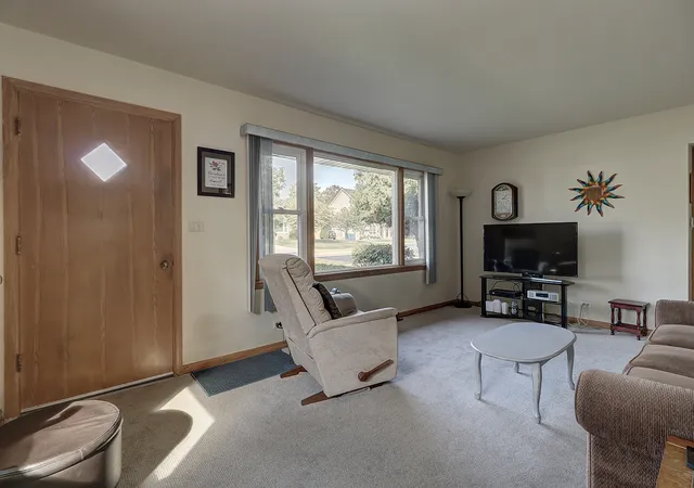Photo 3 of Single family home for sale at 15 8th Street, Downers Grove, IL 60515 | MLS# 12784908 | Listing updated on 2026-10-24