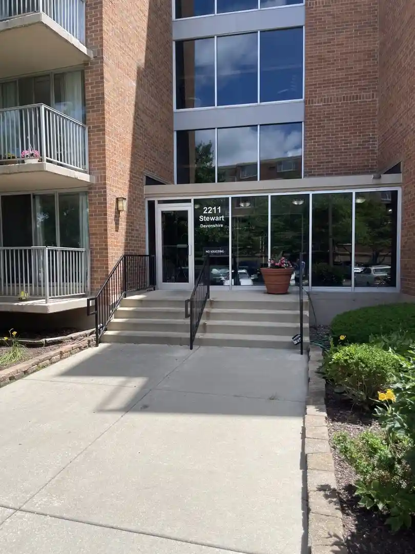 Listing Photo 1 - Condo for sale in 2211 S Stewart Ave located at 2211 S Stewart Ave, Lombard, IL 60148 - Unit #1C