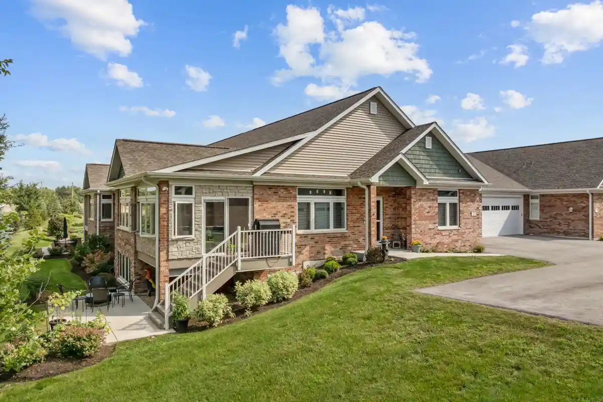 Listing Photo 2 - Condo for sale in 2 Briden Ln located at 2 Briden Ln, Sycamore, IL 60178 - Unit 2 Briden Ln