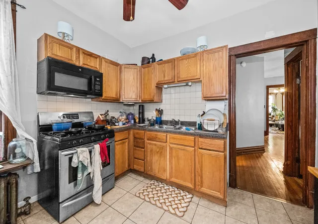 Photo 4 of House for sale at 5824 N Ridge Ave, Chicago, IL 60660 | MLS# 12784946 | Listing updated on 2026-10-21