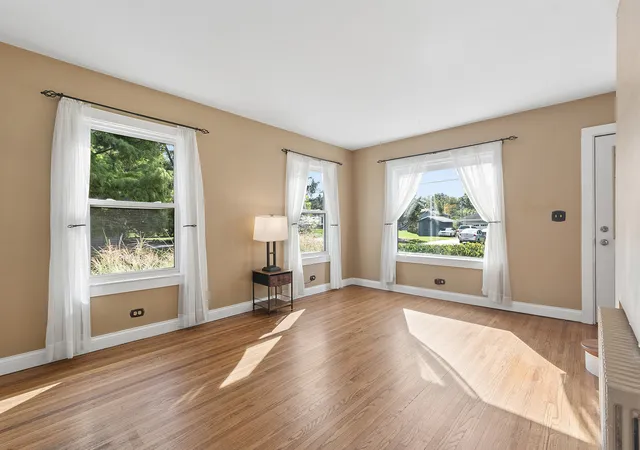 Photo 1 of Single family home for sale at 21w335 Fullerton Ave, Lombard, IL 60148 | MLS# 12784978 | Listing updated on 2026-10-28