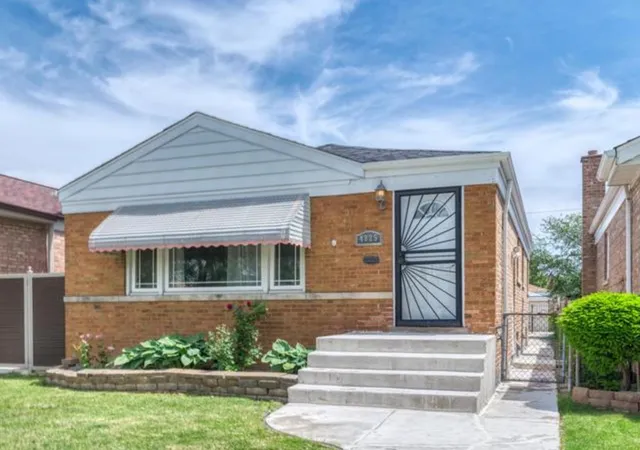 Photo 1 of Single family home for sale at 4825 S Keating Ave, Chicago, IL 60632 | MLS# 12784990 | Listing updated on 2026-10-20