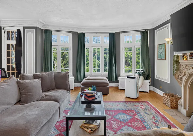 Listing Photo 5 - Condo for sale in building located at 426 S Austin Blvd, Oak Park, IL 60304 - Unit #3S