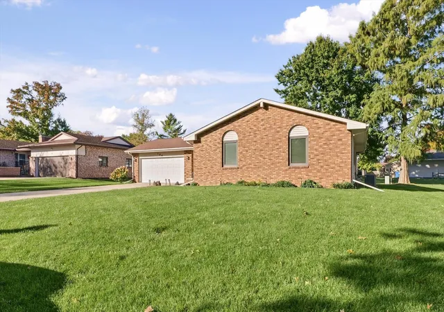 Photo 3 of Single family home for sale at 104 Surrey Ct, Monticello, IL 61856 | MLS# 12785011 | Listing updated on 2026-10-22