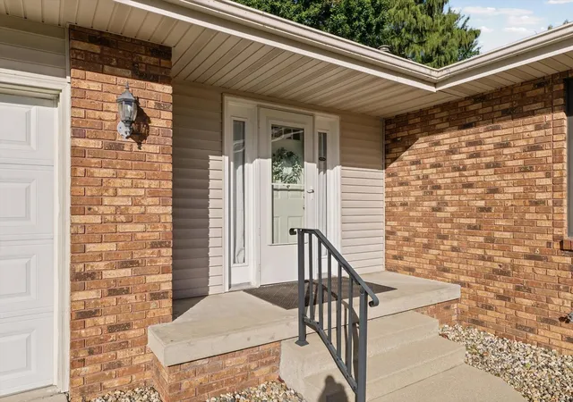 Photo 4 of Single family home for sale at 104 Surrey Ct, Monticello, IL 61856 | MLS# 12785011 | Listing updated on 2026-10-22