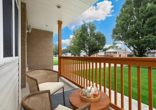 Photo 2 of Single family home for sale at 8542 Latrobe Ave, Burbank, IL 60459 | MLS# 12785050 | Listing updated on 2026-10-21