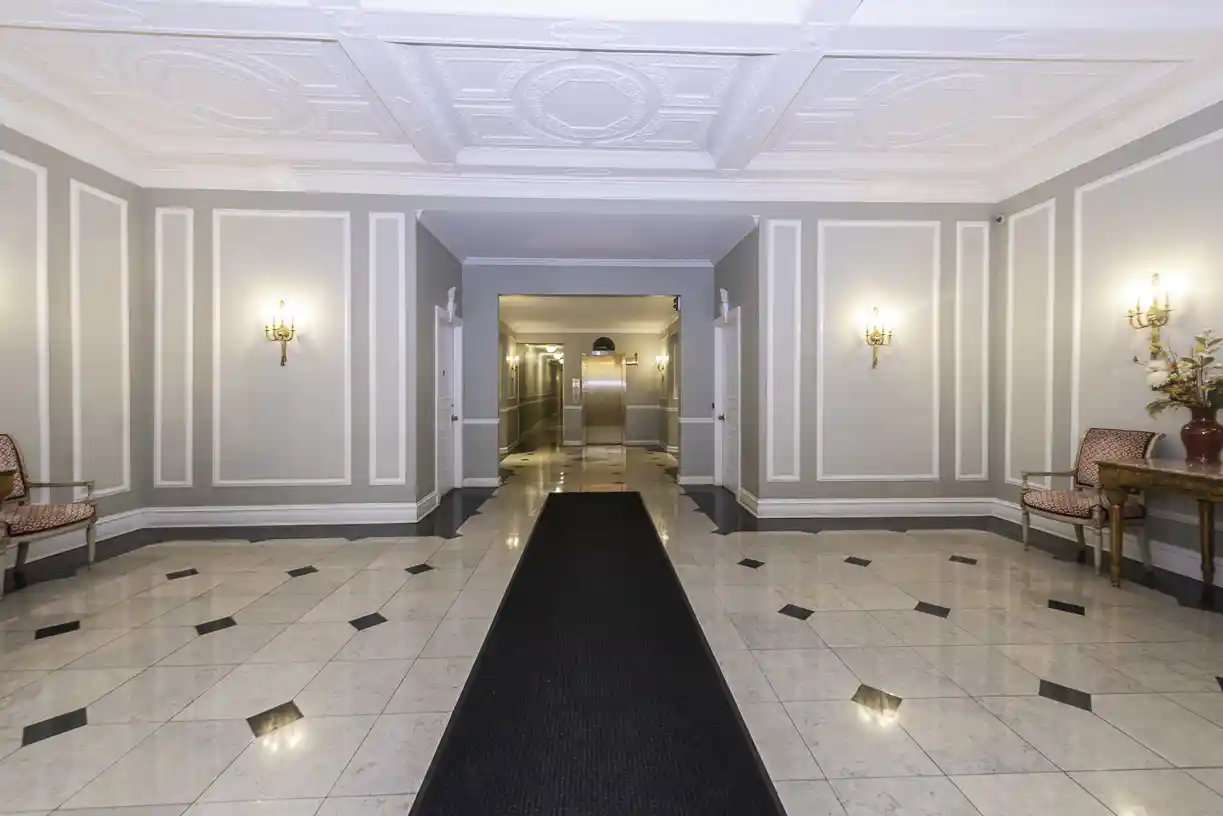 Listing Photo 2 - Condo for sale in 415 W Aldine Ave located at 415 W Aldine Ave, Chicago, IL 60657 - Unit #4C